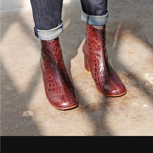 Zou Xou Dark Brown Crocodile Pattern Ankle Boots - Picture 13 of 16